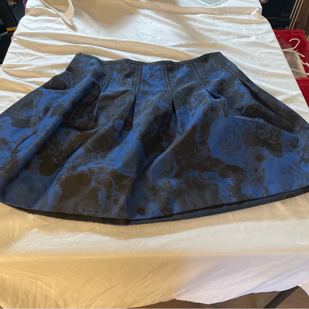 GAP Women’s Size 16 Blue Black Floral Pleated A-Line Skirt Fit Flare Lined - Picture 9 of 10